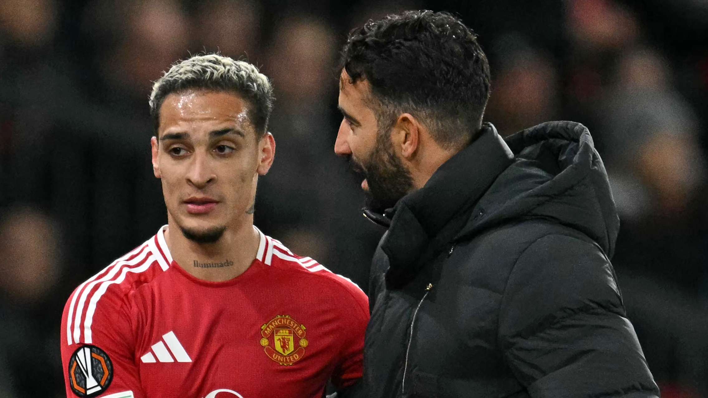 2004年活塞队夺冠替补阵容深度解析与球队成就回顾